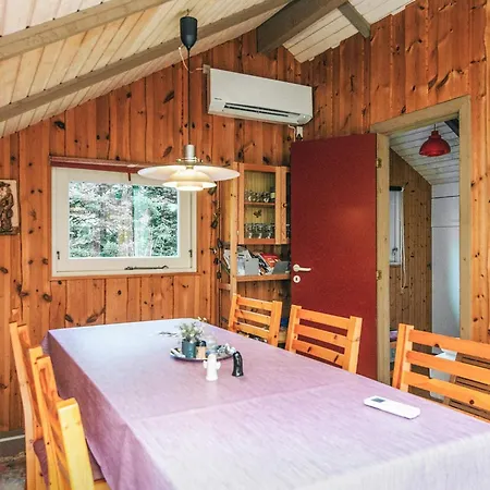 Сasa de vacaciones 6 Person In